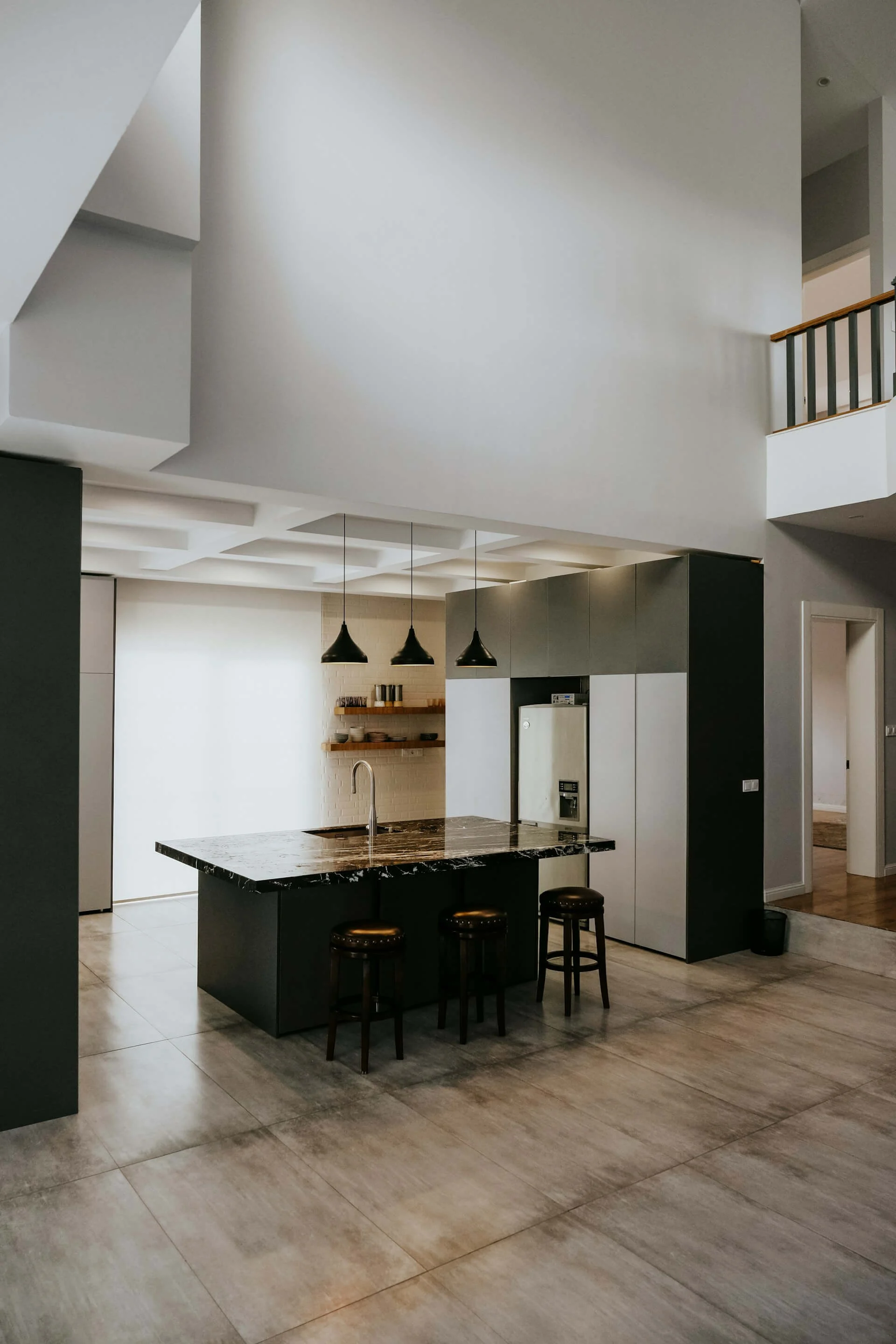 Render 3D de una cocina integral diseñada por Proyecta